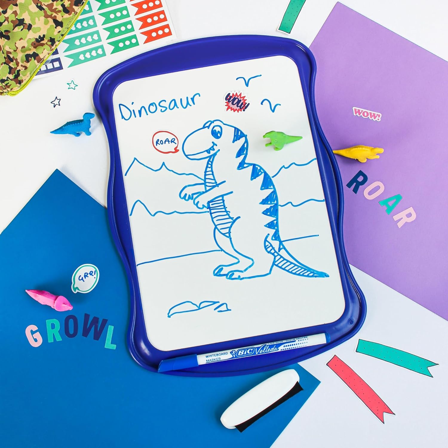 BIC Velleda Ardoise Ecolier Double Face (21 x 31 cm) Effaçable à Sec avec 8 Feutres Effaçables à Sec et Effacette - Bleue